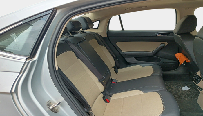 2022 Skoda SLAVIA STYLE 1.0L TSI MT, Petrol, Manual, 75,700 km, interior