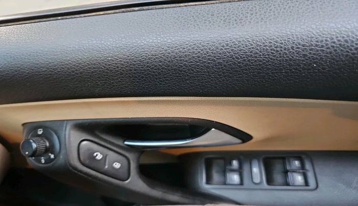 2019 Volkswagen Ameo HIGHLINE PLUS 1.5L AT 16 ALLOY, Diesel, Automatic, 52,916 km, interior