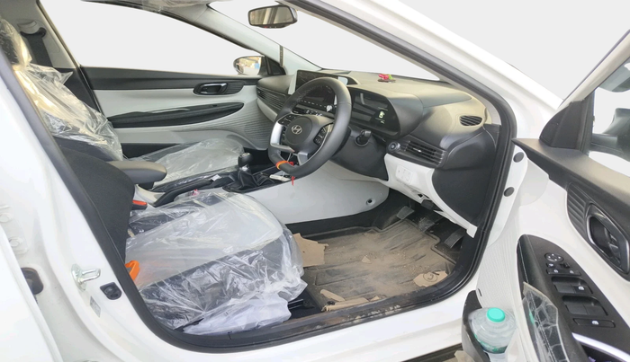 2025 Hyundai NEW I20 ASTA (O) 1.2 MT, Petrol, Manual, 6,075 km, interior