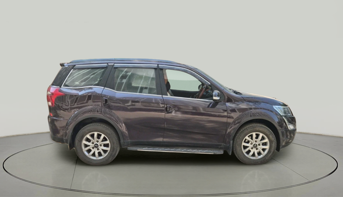 2015 Mahindra XUV500 W10, Diesel, Manual, 64,252 km, exterior