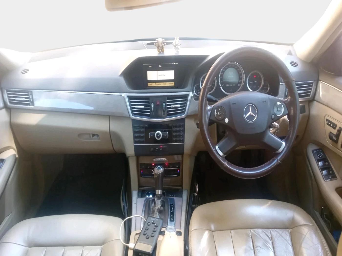 2011 Mercedes Benz E Class E 250 CDI ELEGANCE, Diesel, Automatic, 1,16,534 km, interior