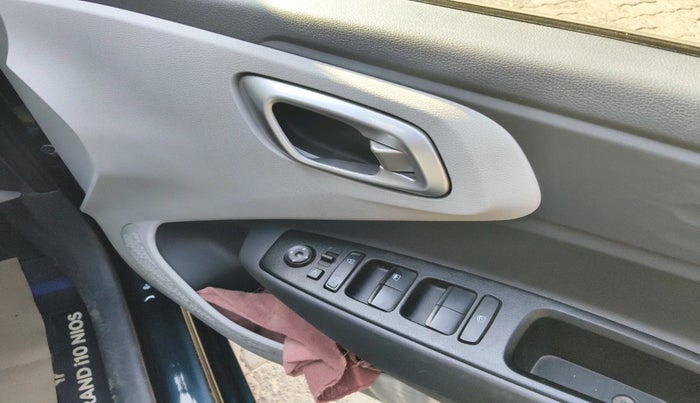 2023 Hyundai GRAND I10 NIOS SPORTZ AMT 1.2 KAPPA VTVT, Petrol, Automatic, 13,380 km, interior