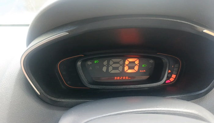 2016 Renault Kwid RXT 1.0, Petrol, Manual, 38,286 km, interior