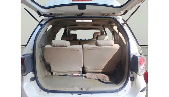 2013 Toyota Fortuner 3.0 4X2 MT, Diesel, Manual, 1,54,129 km, exterior