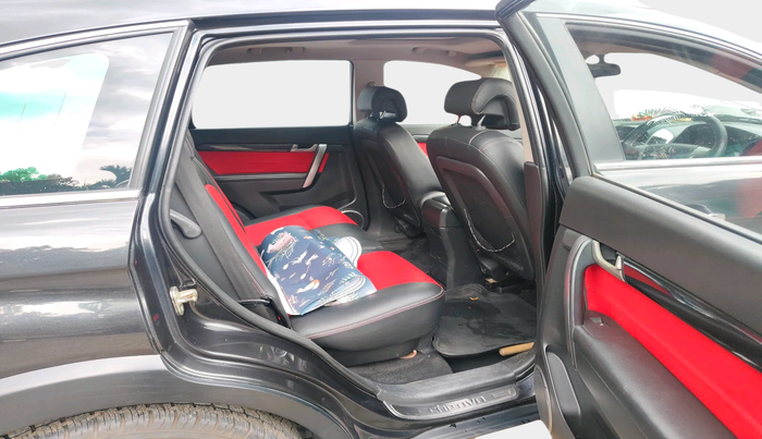 2011 Chevrolet Captiva XTREME, Diesel, Manual, 1,16,459 km, interior