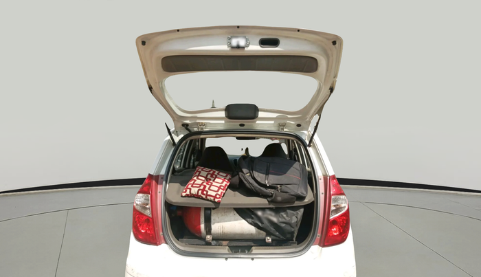 2014 Hyundai i10 SPORTZ 1.1, Petrol, Manual, 77,599 km, exterior