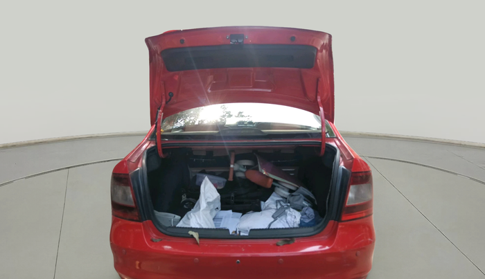 2014 Skoda Rapid AMBITION 1.6 TDI CR MT PLUS, Diesel, Manual, 1,71,784 km, exterior