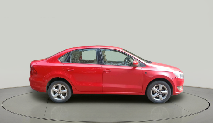 2014 Skoda Rapid AMBITION 1.6 TDI CR MT PLUS, Diesel, Manual, 1,71,784 km, exterior