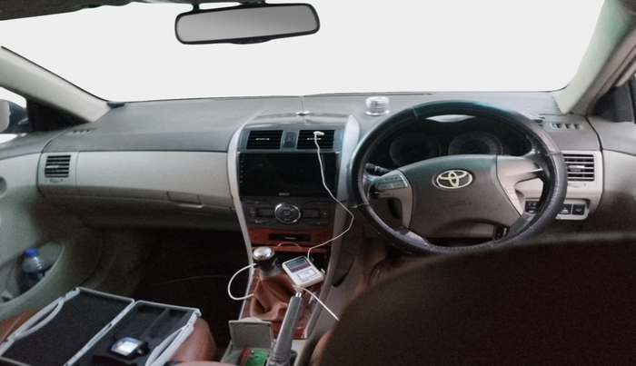 2011 Toyota Corolla Altis G PETROL, Petrol, Manual, 1,05,043 km, interior