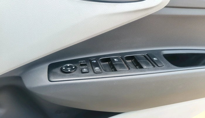 2020 Hyundai GRAND I10 NIOS SPORTZ 1.2 KAPPA VTVT, Petrol, Manual, 55,676 km, interior