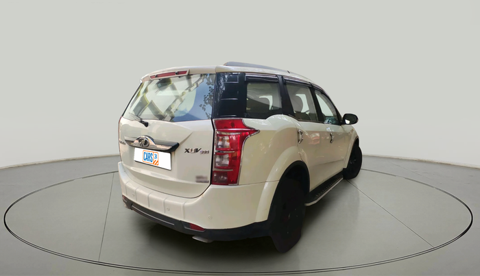 2017 Mahindra XUV500 W10 AT, Diesel, Automatic, 63,809 km, exterior