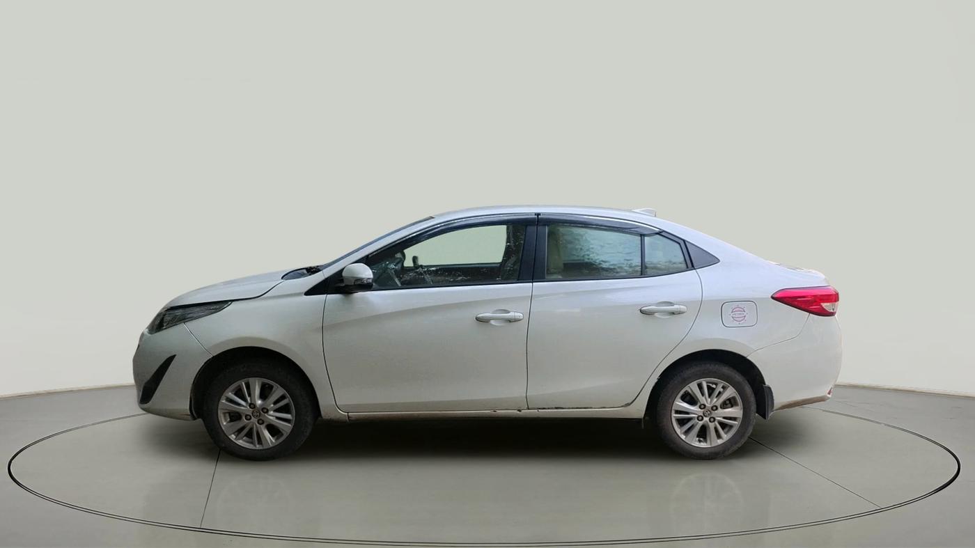 2018 Toyota YARIS V MT, Petrol, Manual, 86,281 km, exterior