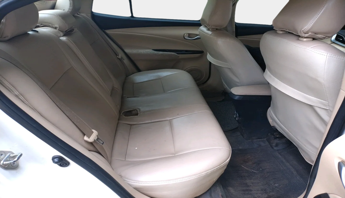 2018 Toyota YARIS V MT, Petrol, Manual, 86,281 km, interior