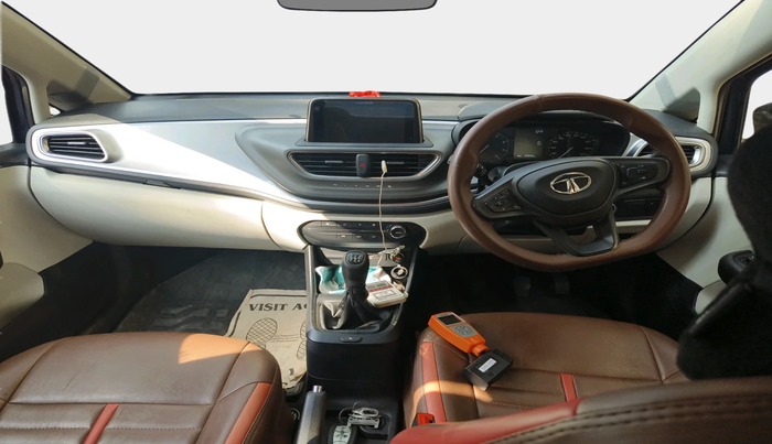 2023 Tata ALTROZ XT PETROL, Petrol, Manual, 20,939 km, interior