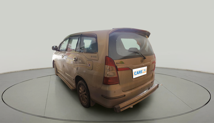 2014 Toyota Innova 2.5 VX 7 STR, Diesel, Manual, 1,83,001 km, exterior