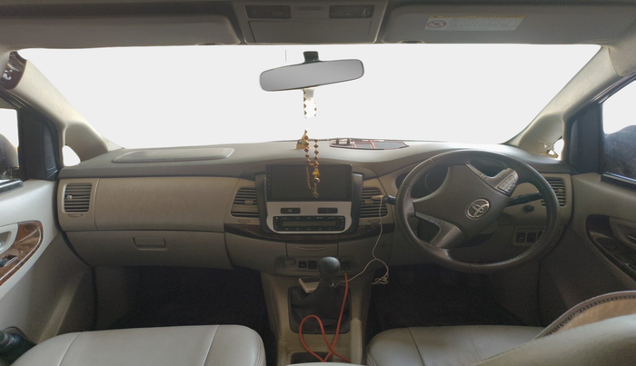 2014 Toyota Innova 2.5 VX 7 STR, Diesel, Manual, 1,83,001 km, interior