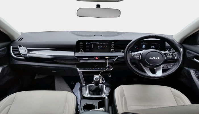 2023 KIA SELTOS  HTK PLUS 1.5 PETROL MT, Petrol, Manual, 24,091 km, interior