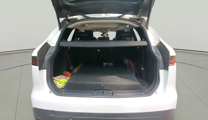 2016 Jaguar F- PACE R-SPORT, Diesel, Automatic, 1,15,243 km, exterior