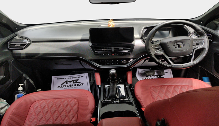 2023 Tata Safari XZA PLUS DARK EDITION, Diesel, Automatic, 9,454 km, interior
