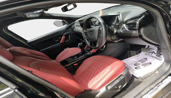 2023 Tata Safari XZA PLUS DARK EDITION, Diesel, Automatic, 9,454 km, interior