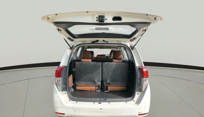 2020 Toyota Innova Crysta 2.4 GX 8 STR, Diesel, Manual, 1,68,237 km, exterior