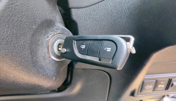 2020 Toyota Innova Crysta 2.4 GX 8 STR, Diesel, Manual, 1,68,237 km, interior