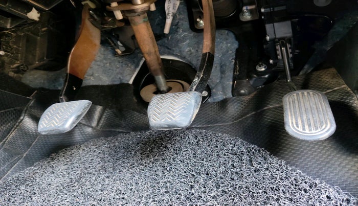 2020 Toyota Innova Crysta 2.4 GX 8 STR, Diesel, Manual, 1,68,237 km, interior