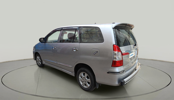 2015 Toyota Innova 2.5 GX 7 STR, Diesel, Manual, 1,72,261 km, exterior
