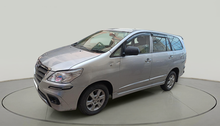 2015 Toyota Innova 2.5 GX 7 STR, Diesel, Manual, 1,72,261 km, exterior