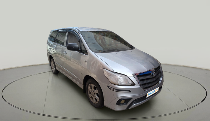 2015 Toyota Innova 2.5 GX 7 STR, Diesel, Manual, 1,72,261 km, exterior