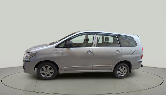 2015 Toyota Innova 2.5 GX 7 STR, Diesel, Manual, 1,72,261 km, exterior