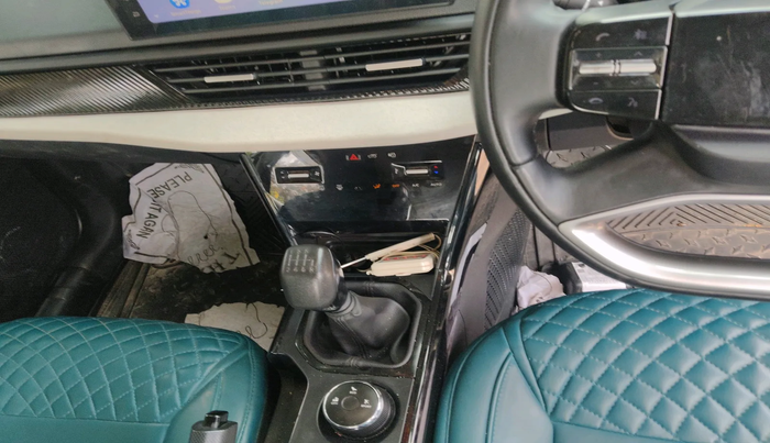 2024 Tata Curvv Creative 1.2 Petrol 6MT, Petrol, Manual, 20,832 km, interior