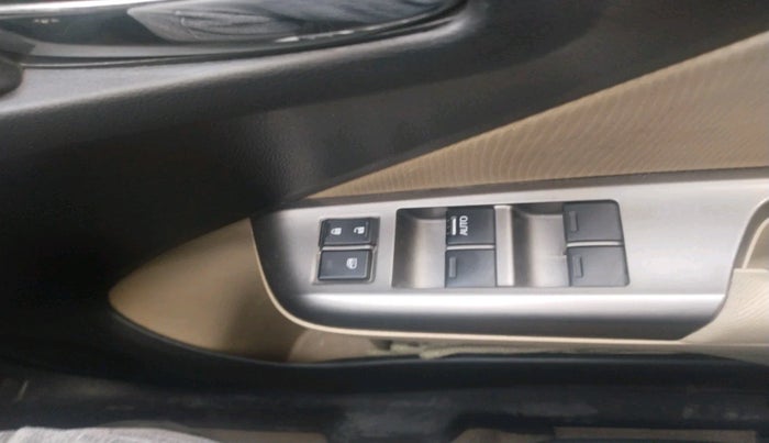 2016 Honda City 1.5L I-VTEC V MT, Petrol, Manual, 1,09,659 km, interior