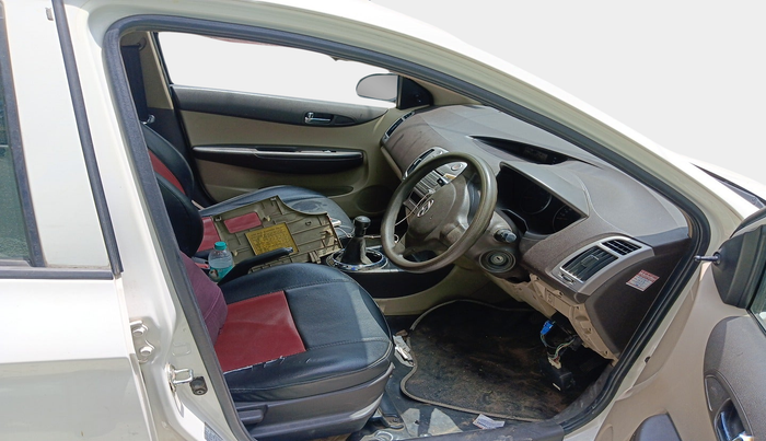 2011 Hyundai i20 MAGNA 1.2, Petrol, Manual, 82,252 km, interior