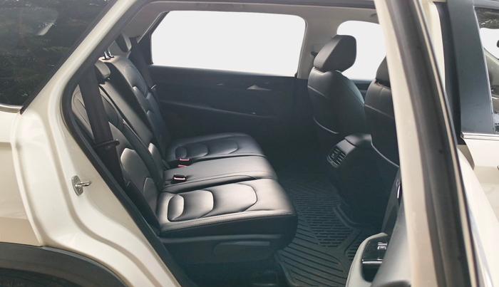 2020 MG HECTOR SHARP 2.0 DIESEL, Diesel, Manual, 1,18,400 km, interior