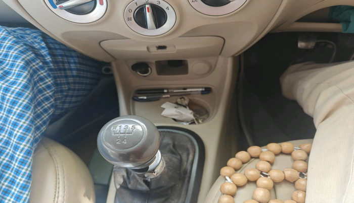 2010 Hyundai Verna VGT CRDI 1.5, Diesel, Manual, 2,17,139 km, interior