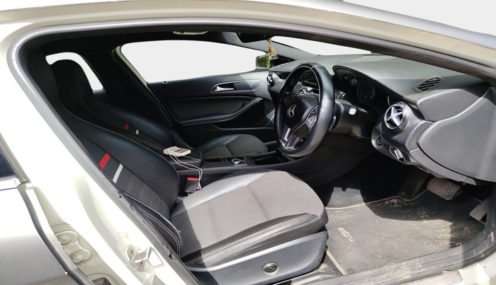 2013 Mercedes Benz A Class A180 CDI STYLE, Diesel, Automatic, 1,00,656 km, interior