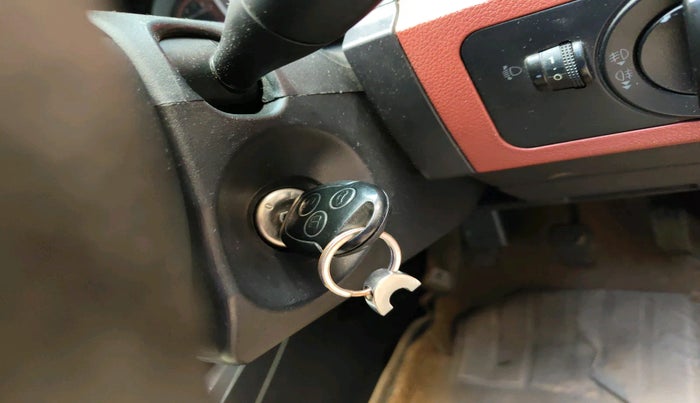 2011 Ford Figo ZXI 1.4 DIESEL, Diesel, Manual, 90,987 km, interior