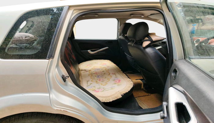 2011 Ford Figo ZXI 1.4 DIESEL, Diesel, Manual, 90,987 km, interior