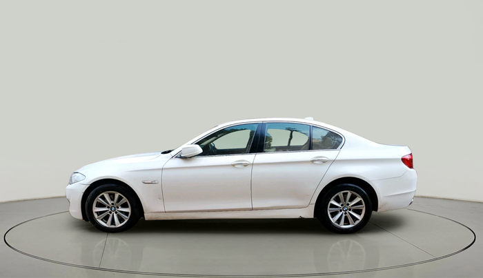 2010 BMW 5 Series 520D, Diesel, Automatic, 1,90,365 km, exterior