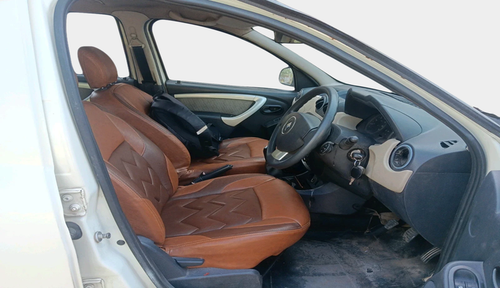 2013 Renault Duster 85 PS RXL DIESEL, Diesel, Manual, 4,17,723 km, interior