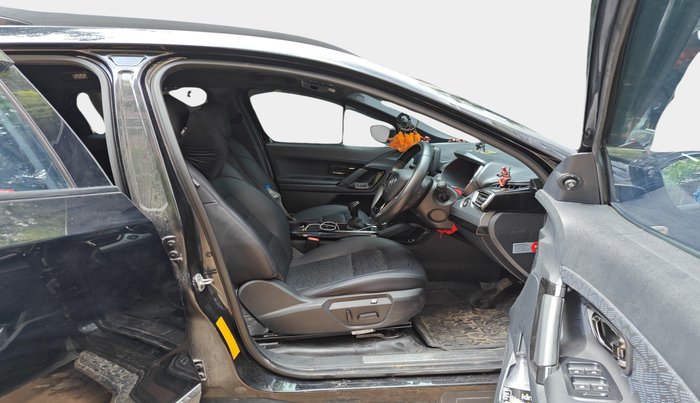 2022 Tata Safari XZ PLUS DARK EDITION, Diesel, Manual, 63,628 km, interior