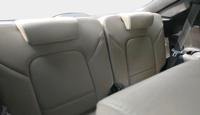 2014 Hyundai Santa Fe 2 WD AT, Diesel, Automatic, 1,01,292 km, interior