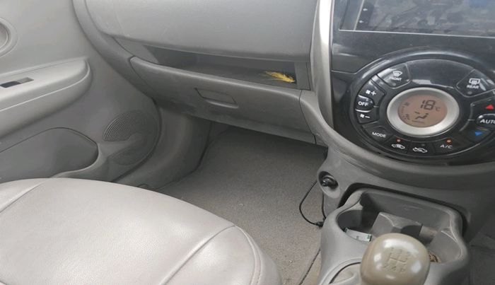 2014 Renault Pulse RXL DIESEL, Diesel, Manual, 1,11,391 km, interior