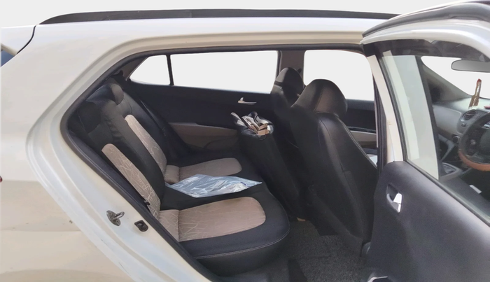 2016 Hyundai Grand i10 SPORTZ 1.2 KAPPA VTVT, Petrol, Manual, 72,226 km, interior