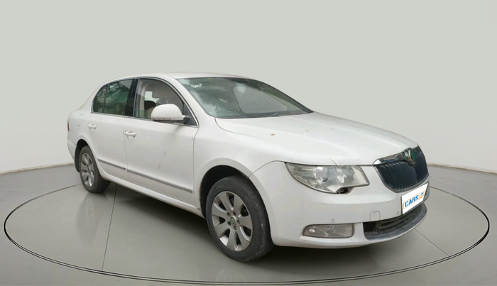 2013 Skoda Superb ELEGANCE 1.8 TSI MT, Petrol, Manual, 3,88,879 km, exterior