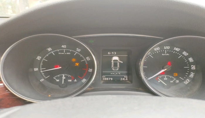 2013 Skoda Superb ELEGANCE 1.8 TSI MT, Petrol, Manual, 3,88,879 km, interior
