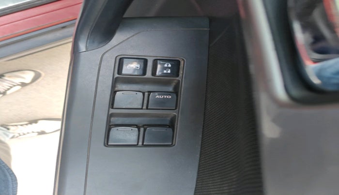 2016 Maruti Vitara Brezza ZDI PLUS, Diesel, Manual, 1,25,458 km, interior