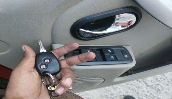 2014 Nissan Terrano XL D PLUS, Diesel, Manual, 2,22,661 km, interior