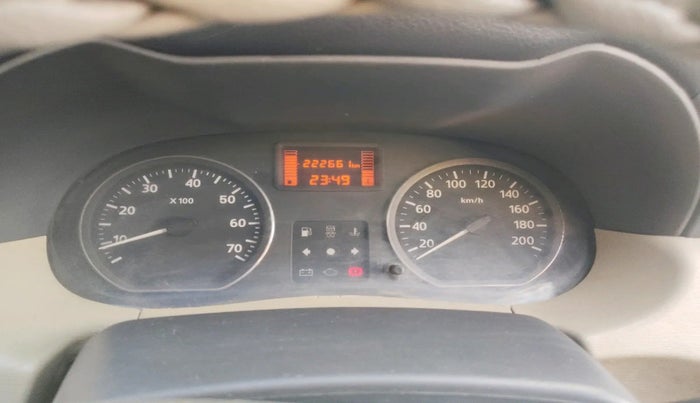 2014 Nissan Terrano XL D PLUS, Diesel, Manual, 2,22,661 km, interior